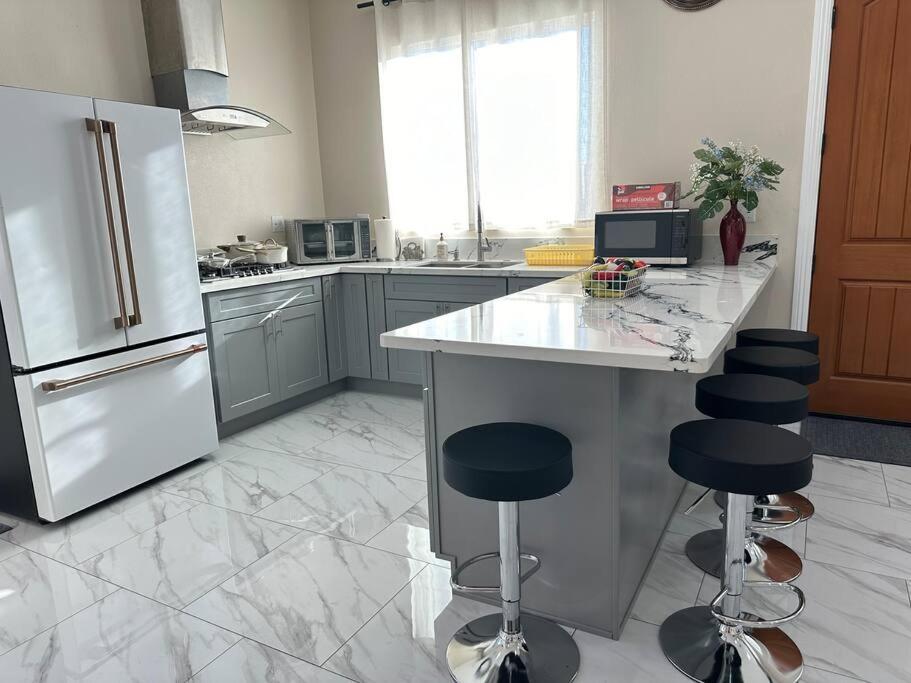 New Renovated House In Little Saigon Villa Midway City Eksteriør bilde