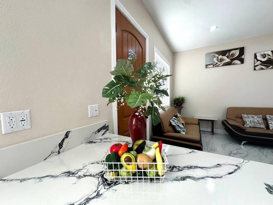 New Renovated House In Little Saigon Villa Midway City Eksteriør bilde
